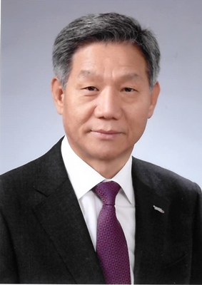 보도238-김문식 이사협의회 회장 사진.jpg